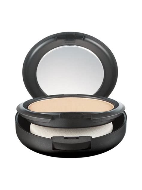 Maci Powder Foundation: A Versatile Product for Your Everyday Makeup Routine